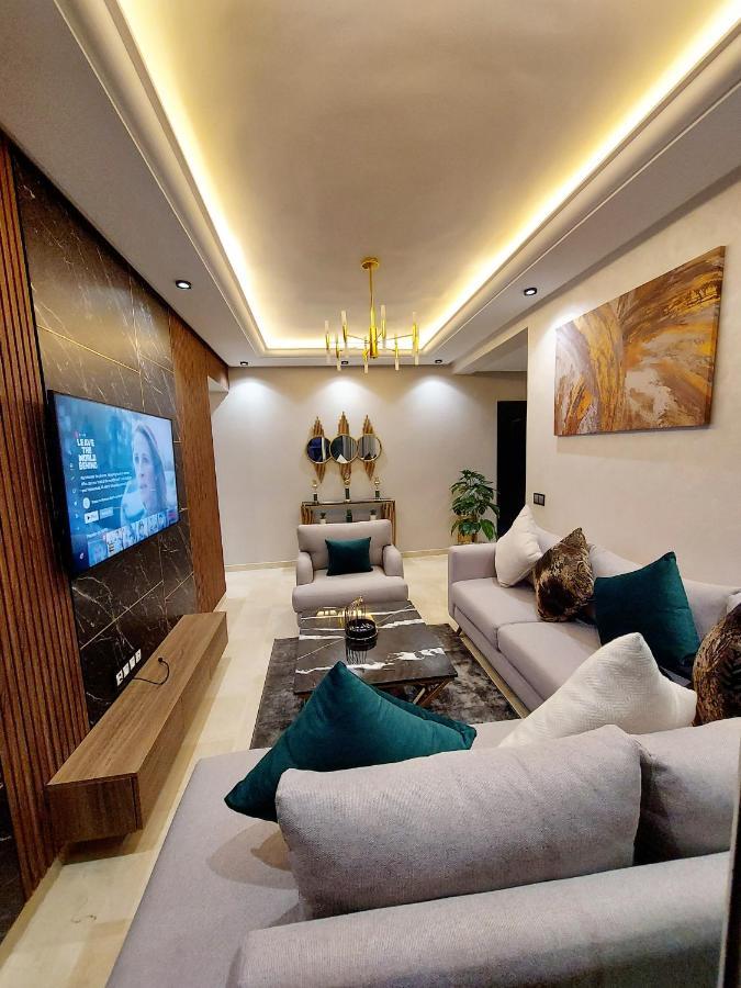 Modern Apartment Opposite The Hassan2 Mosque, Very Well Equipped And Stylish, 85 M2 With Gym And Direct Sea View With Underground Garage , Prohibits Unmarried Couples Of Arab Origin Καζαμπλάνκα Εξωτερικό φωτογραφία