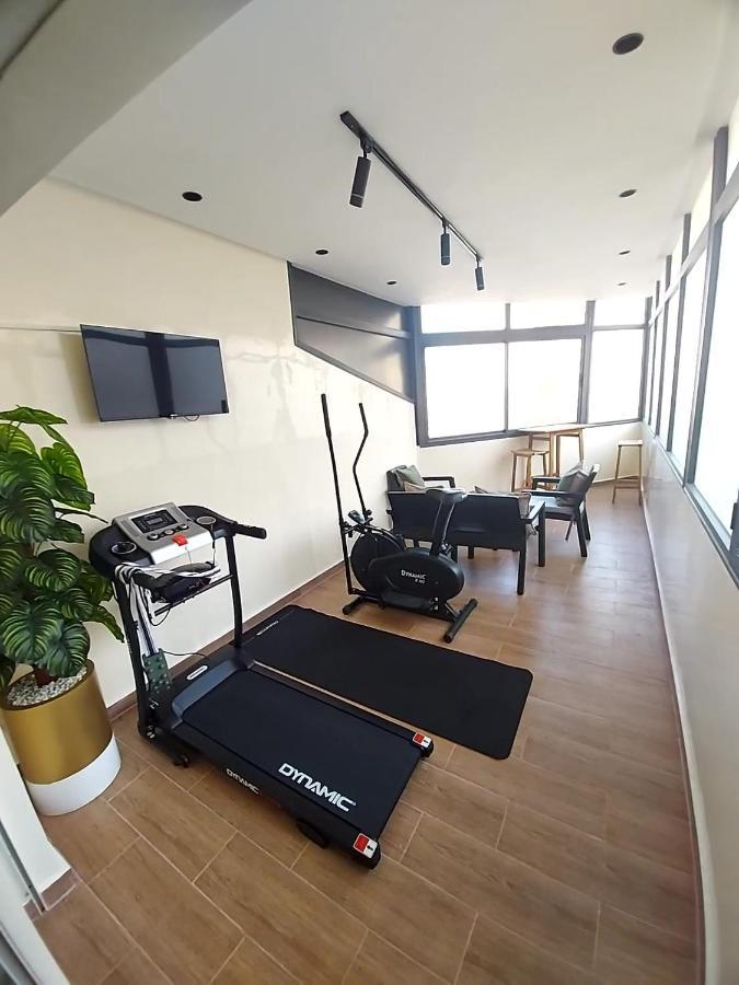 Modern Apartment Opposite The Hassan2 Mosque, Very Well Equipped And Stylish, 85 M2 With Gym And Direct Sea View With Underground Garage , Prohibits Unmarried Couples Of Arab Origin Καζαμπλάνκα Εξωτερικό φωτογραφία