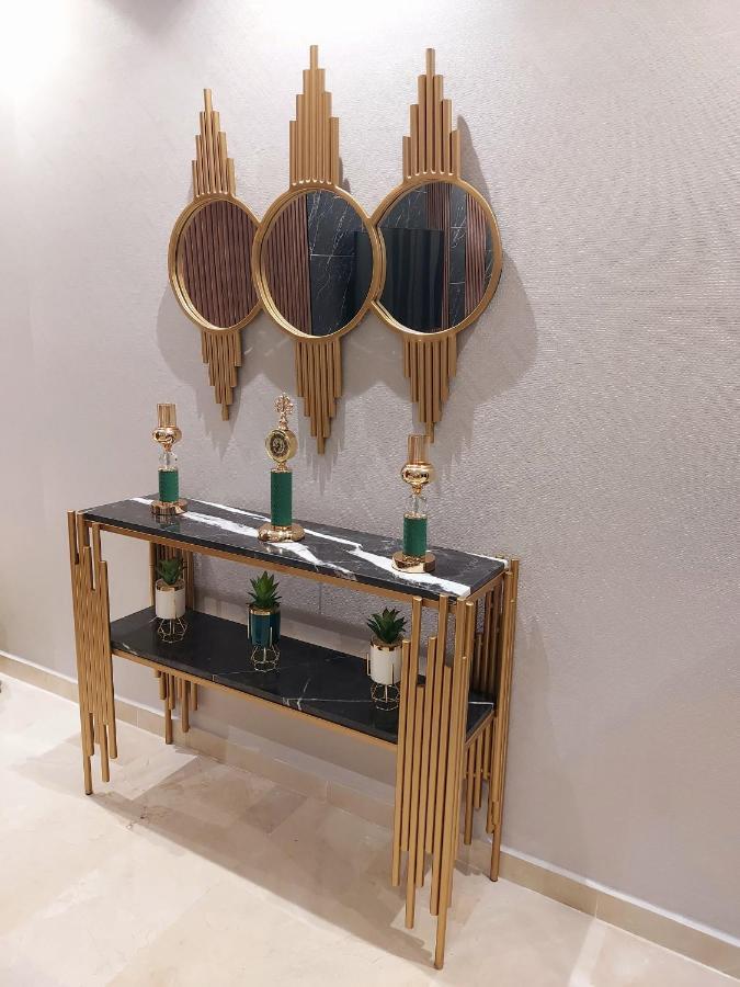Modern Apartment Opposite The Hassan2 Mosque, Very Well Equipped And Stylish, 85 M2 With Gym And Direct Sea View With Underground Garage , Prohibits Unmarried Couples Of Arab Origin Καζαμπλάνκα Εξωτερικό φωτογραφία