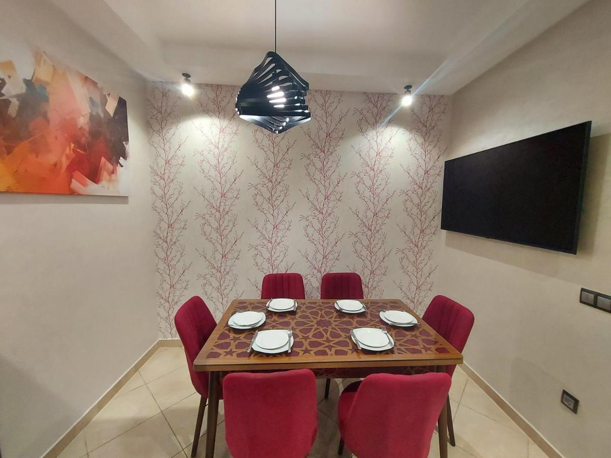 Modern Apartment Opposite The Hassan2 Mosque, Very Well Equipped And Stylish, 85 M2 With Gym And Direct Sea View With Underground Garage , Prohibits Unmarried Couples Of Arab Origin Καζαμπλάνκα Εξωτερικό φωτογραφία
