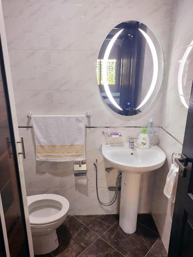 Modern Apartment Opposite The Hassan2 Mosque, Very Well Equipped And Stylish, 85 M2 With Gym And Direct Sea View With Underground Garage , Prohibits Unmarried Couples Of Arab Origin Καζαμπλάνκα Εξωτερικό φωτογραφία