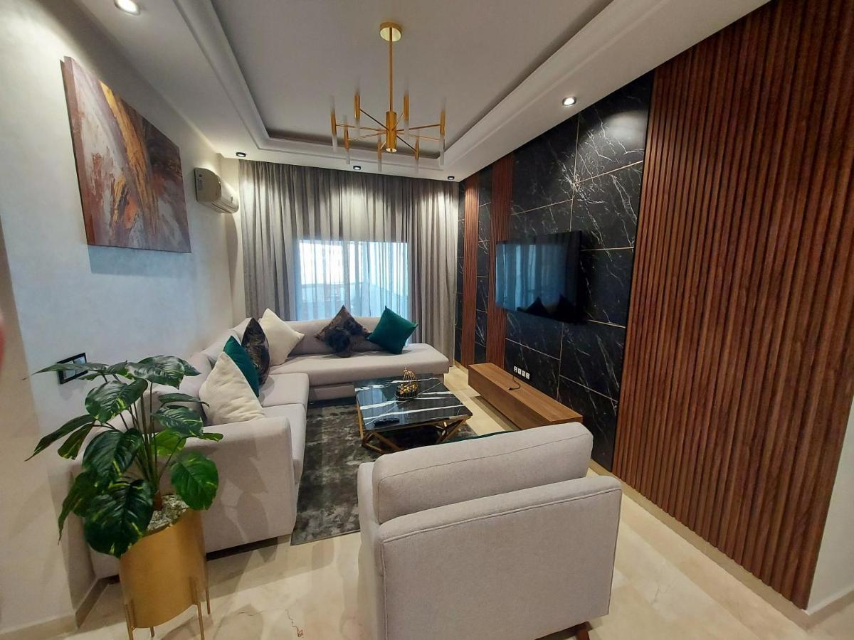 Modern Apartment Opposite The Hassan2 Mosque, Very Well Equipped And Stylish, 85 M2 With Gym And Direct Sea View With Underground Garage , Prohibits Unmarried Couples Of Arab Origin Καζαμπλάνκα Εξωτερικό φωτογραφία