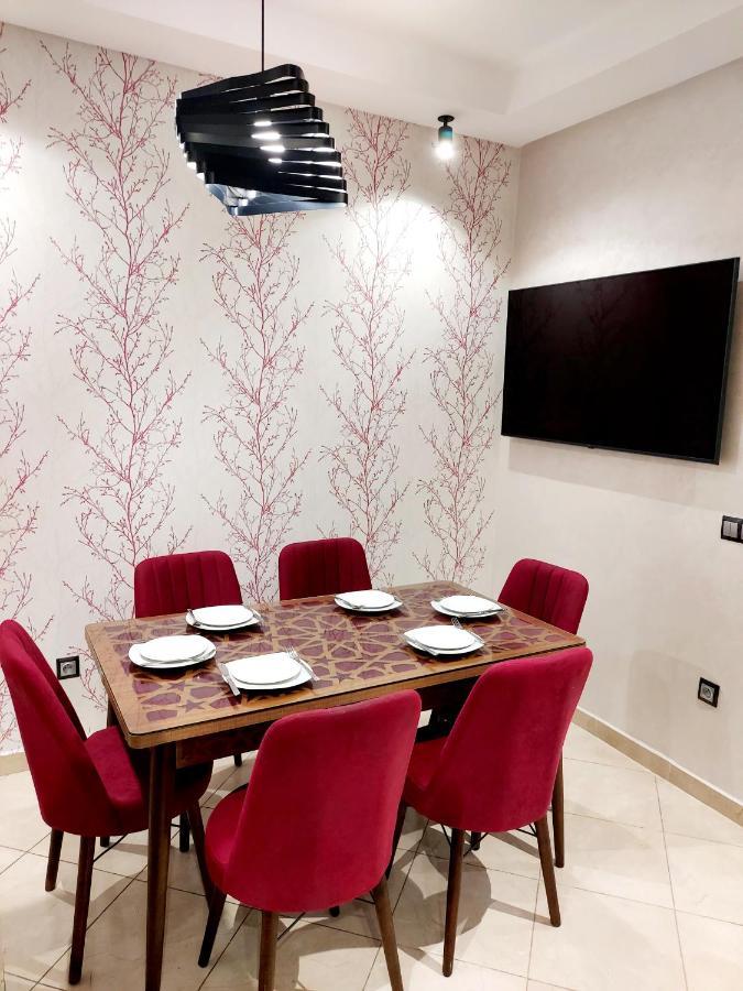 Modern Apartment Opposite The Hassan2 Mosque, Very Well Equipped And Stylish, 85 M2 With Gym And Direct Sea View With Underground Garage , Prohibits Unmarried Couples Of Arab Origin Καζαμπλάνκα Εξωτερικό φωτογραφία