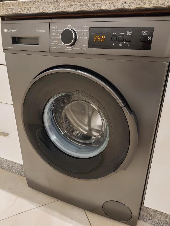 Modern Apartment Opposite The Hassan2 Mosque, Very Well Equipped And Stylish, 85 M2 With Gym And Direct Sea View With Underground Garage , Prohibits Unmarried Couples Of Arab Origin Καζαμπλάνκα Εξωτερικό φωτογραφία
