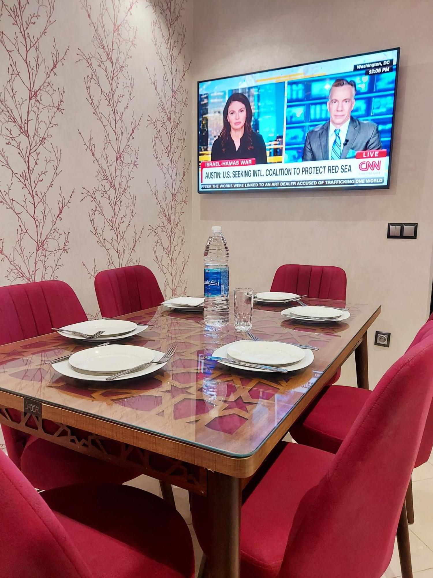 Modern Apartment Opposite The Hassan2 Mosque, Very Well Equipped And Stylish, 85 M2 With Gym And Direct Sea View With Underground Garage , Prohibits Unmarried Couples Of Arab Origin Καζαμπλάνκα Εξωτερικό φωτογραφία